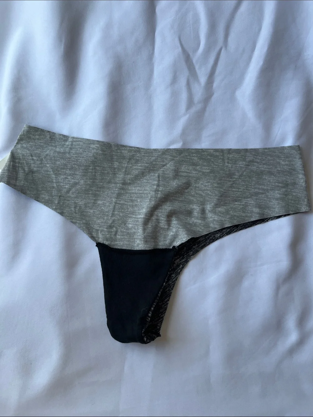 Gianni Bini Seamless Kids Thong Panty - Heather Gray/Black